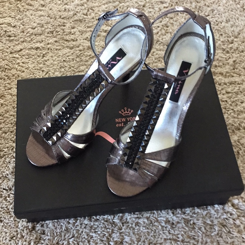 Sandal